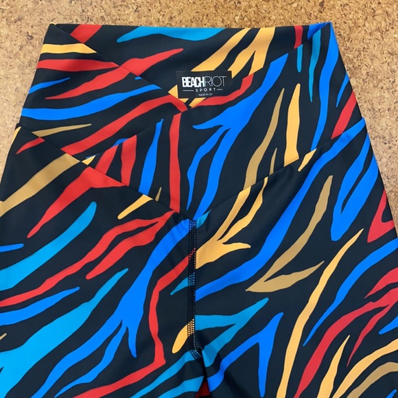 BeachRiot Hibiscus Cara Leggings - Picture 2 of 4